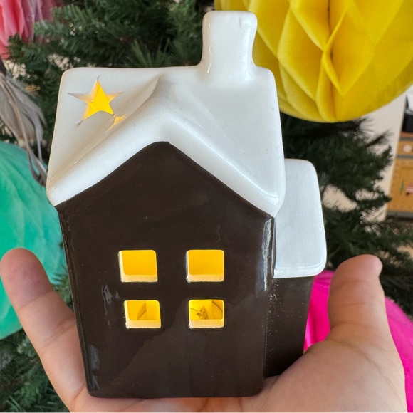 CERAMIC HOUSE  light-up 🖤 - Picture 2 of 6